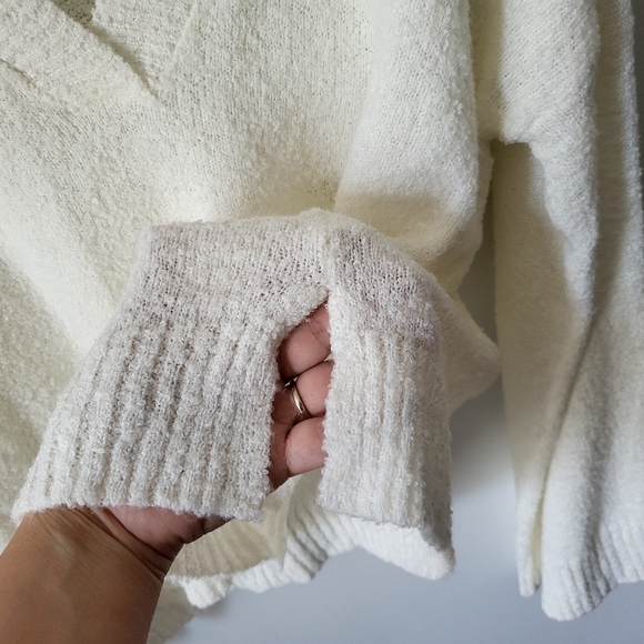 BP. Cream Loose Knit Sweater size L - Picture 6 of 7